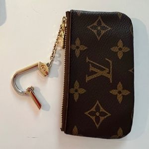 Louis Vuitton Key Ring Pouch - Monogram Canvas ( Authentic LV)